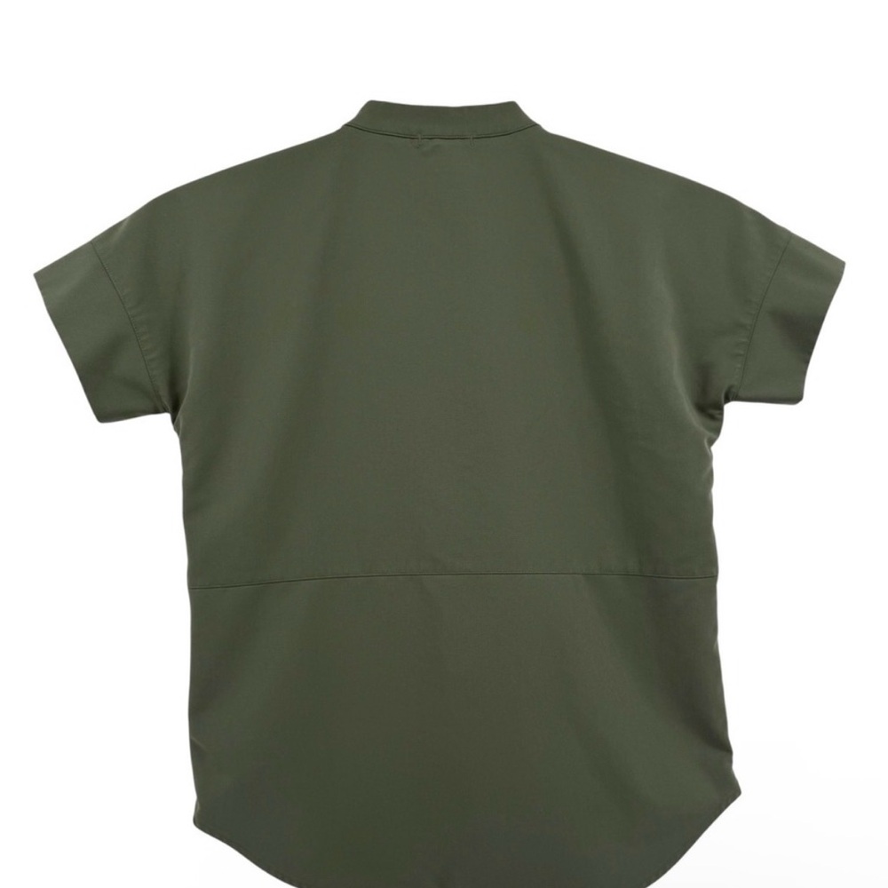 FIGS Technical Collection Manila Olive Moss Green Henley Scrub Top Oversized - Picture 3 of 7